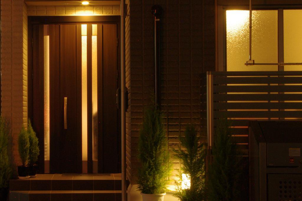 Poly Hostel Osaka Buitenkant foto