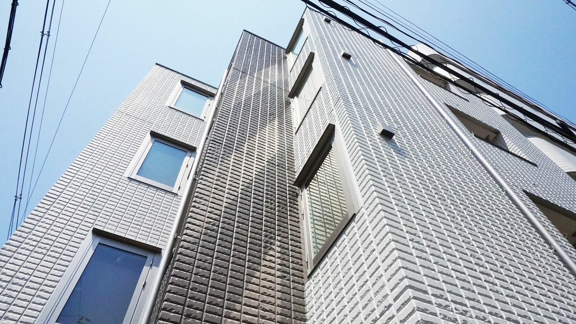 Poly Hostel Osaka Buitenkant foto